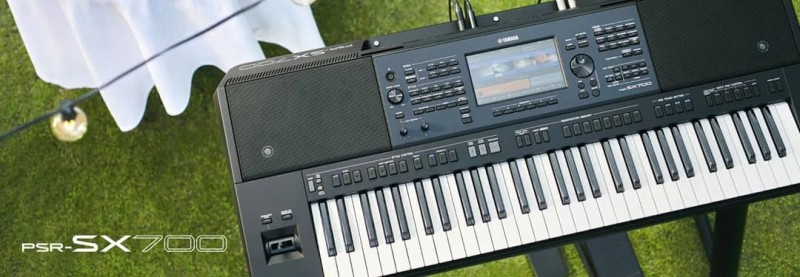 YAMAHA PSR-SX700