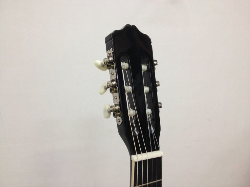 CATALUNA 4/4 CZARNA GITARA KLASYCZNA