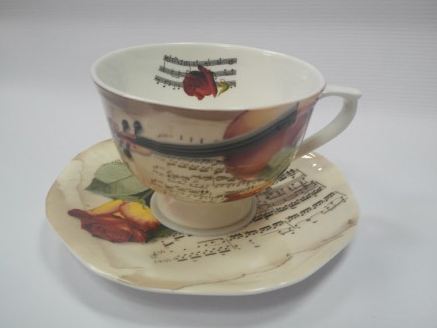 ZEBRA MUSIC PORCELANOWA FILIŻANKA ZE SKRZYPCAMI