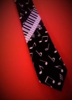 ZEBRA MUSIC KRAWAT CZARNY Z KLAWIATURĄ I NUTAMI