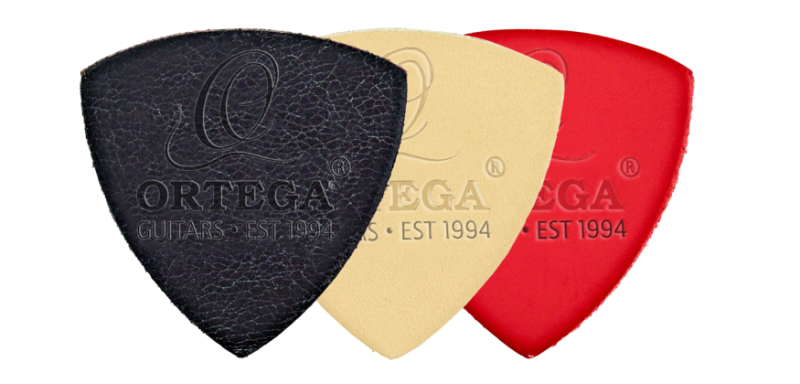 ORTEGA UKEPICK-ASS SHEEP LEATHER WHITE/BLACK/PINK