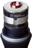 AKG D-7