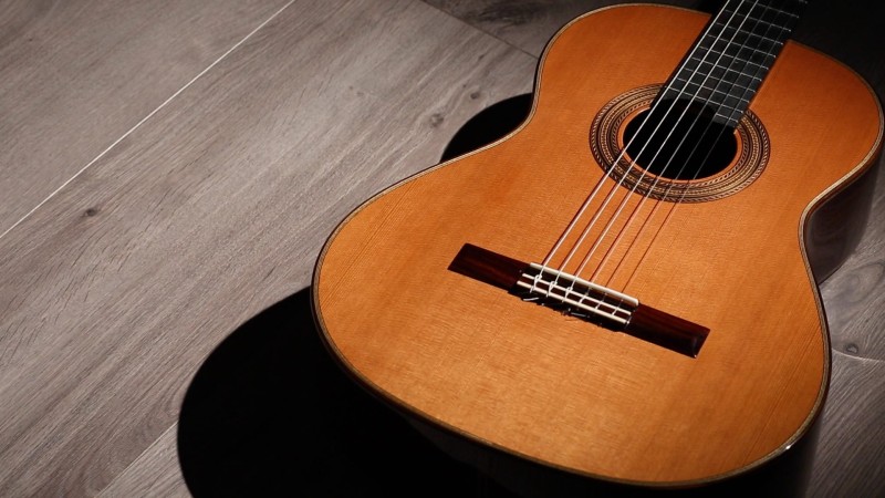 MARTINEZ PROFESSIONAL HAUSER STYLE C GITARA KLASYCZNA Z FUTERAŁEM