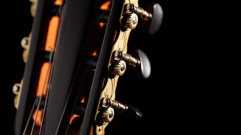 MARTINEZ PROFESSIONAL HAUSER STYLE C GITARA KLASYCZNA Z FUTERAŁEM
