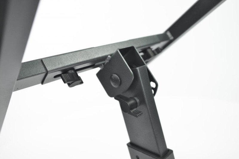 ATHLETIC L-3 STATYW POD LAPTOP