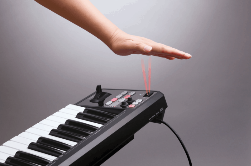 ROLAND A49 BK