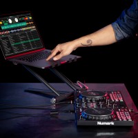 NUMARK MIXTRACK PRO FX