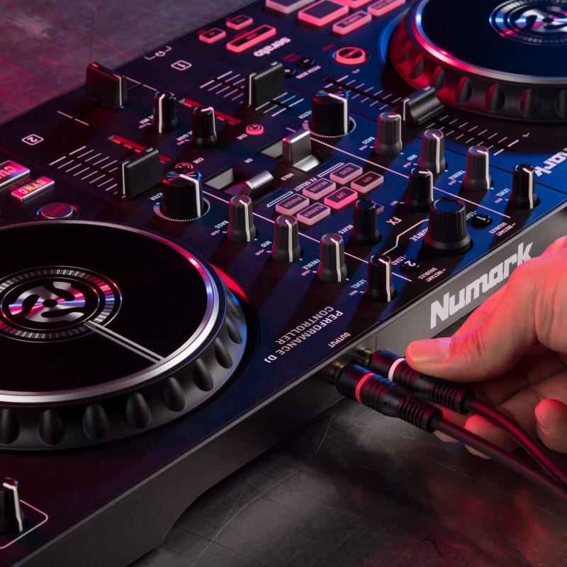 NUMARK MIXTRACK PLATINUM FX