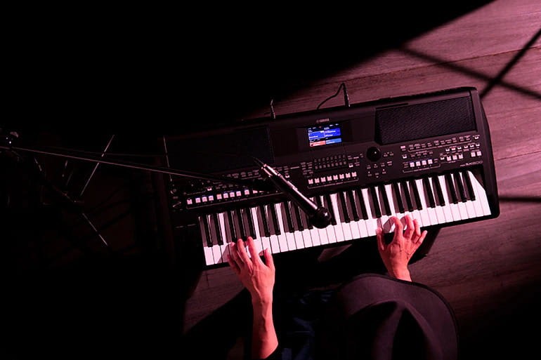 YAMAHA PSR-SX600