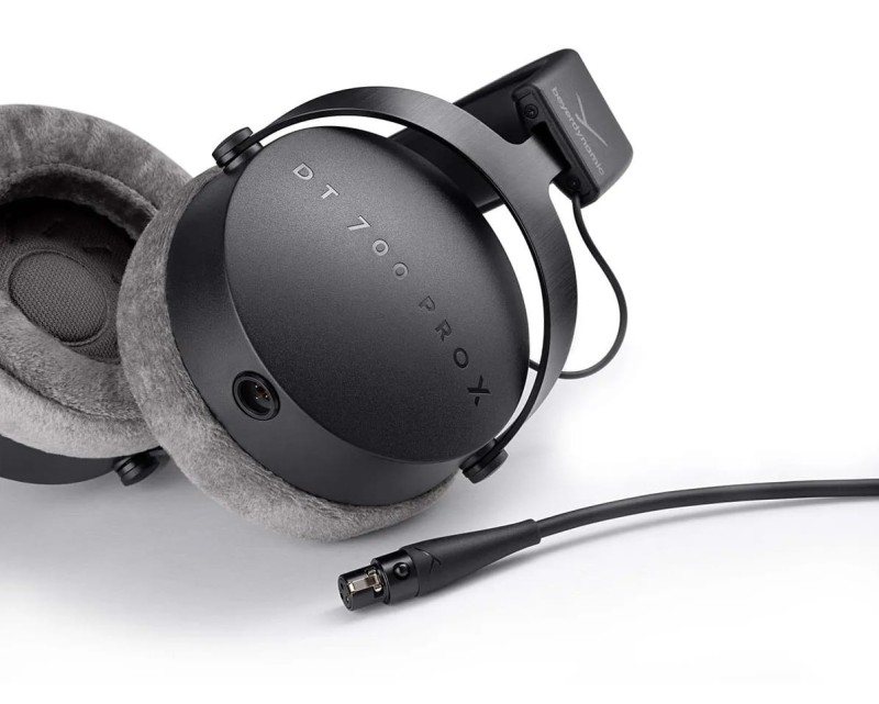 BEYERDYNAMIC DT700 PRO X SŁUCHAWKI STUDYJNE ZAMKNIĘTE