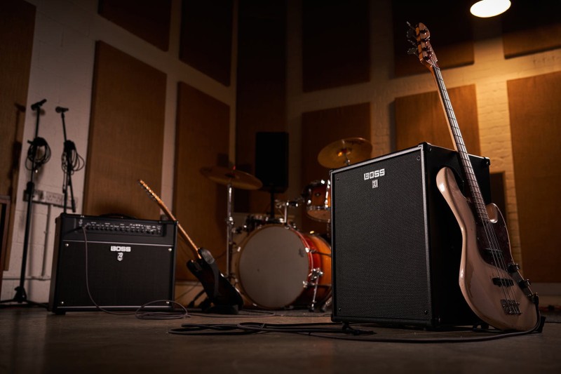 BOSS KATANA 210 BASS