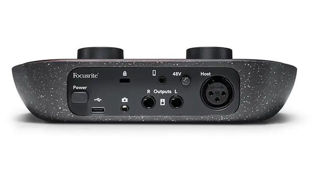 FOCUSRITE VOCASTER ONE STUDIO