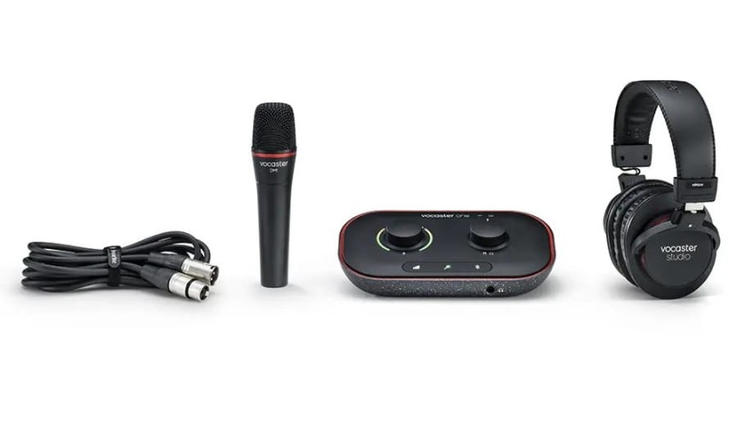 FOCUSRITE VOCASTER ONE STUDIO