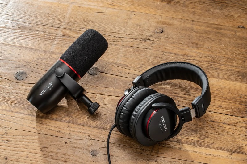 FOCUSRITE VOCASTER BROADCAST KIT