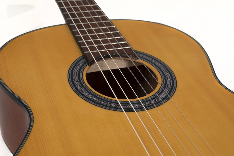 GEWA STUDENT SOLID TOP LITY ŚWIERK GITARA KLASYCZNA 4/4