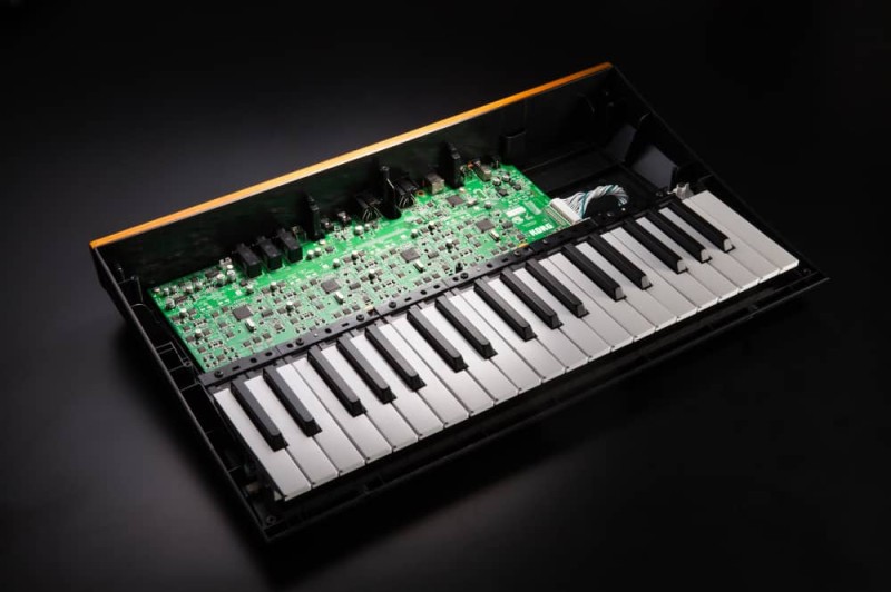 KORG MINILOGUE
