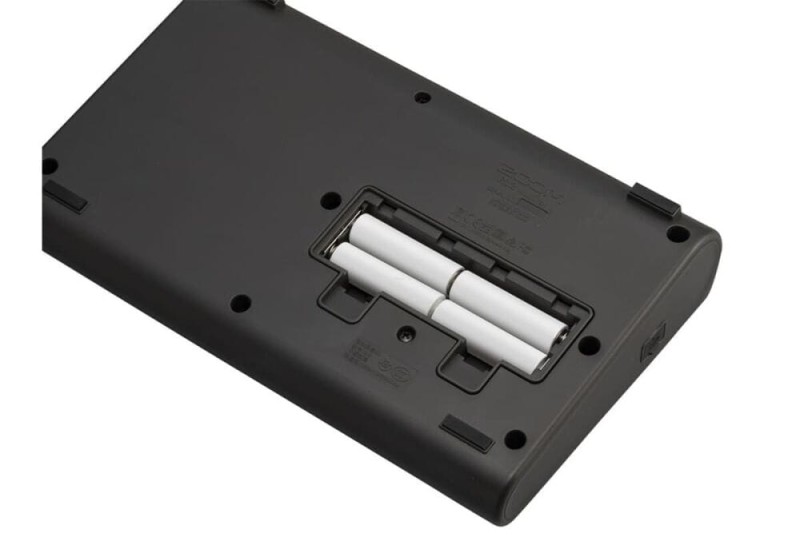 ZOOM R12_6.jpg