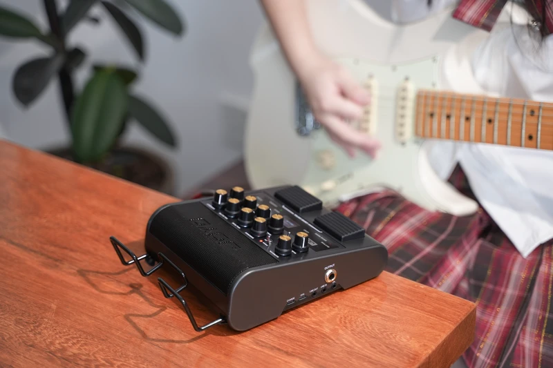 Joyo Jam Buddy II - wzmacniacz gitarowy z multiefektem