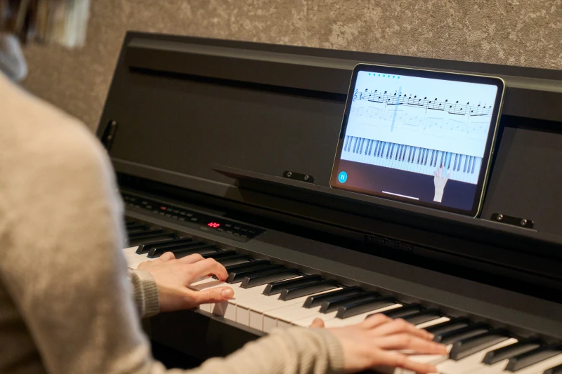 KORG E1 AIR BK PIANINO CYFROWE 88 KLAWISZY WAŻONA KLAWIATURA BLUETOOTH