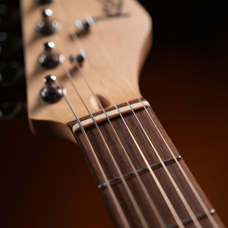Gitara elektryczna ze wzmacniaczem Kazuki BKZ-SM101ST-CGA