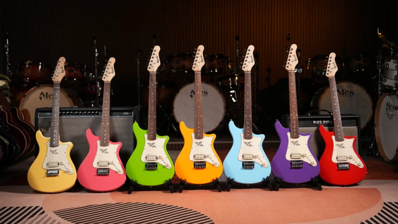 Gitara elektryczna ze wzmacniaczem Kazuki BKZ-SM101ST-CGA