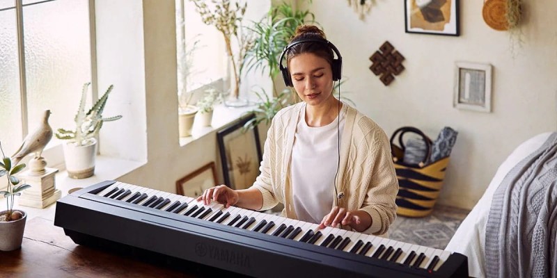 YAMAHA P45 B