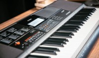CASIO CT-X700
