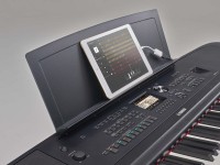 YAMAHA DGX-670 B