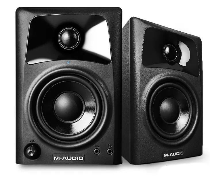 M-AUDIO AV 32