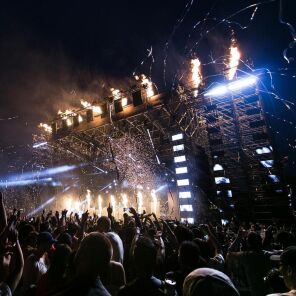 Systemy line array: jak działają i gdzie znajdują zastosowanie.